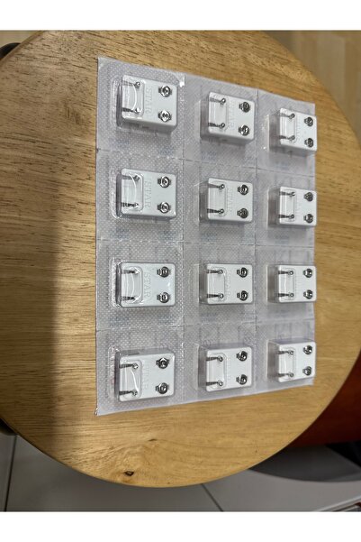 Arteks Teknik Nose Piercing Earring Small White on White Metal