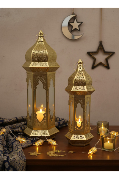 Living طقم من فانوسين ذهبيين بتصميم إسلامي فاخر ولمسات عصرية