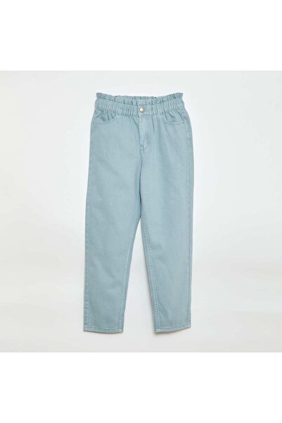 KIABI بنطال جينز أزرق بقصة "موم فيت" مزين بطبعة