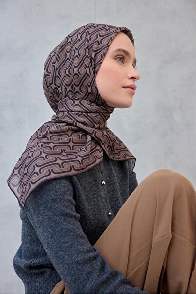 Silk Home وشاح ناعم من القطن والبوليستر بنمط هندسي لاتيه 90×90