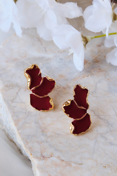 AURRARİ Burgundy Enamel Leaf Earrings