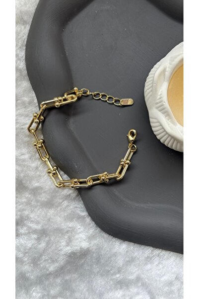 T. Model Gold Bileklik