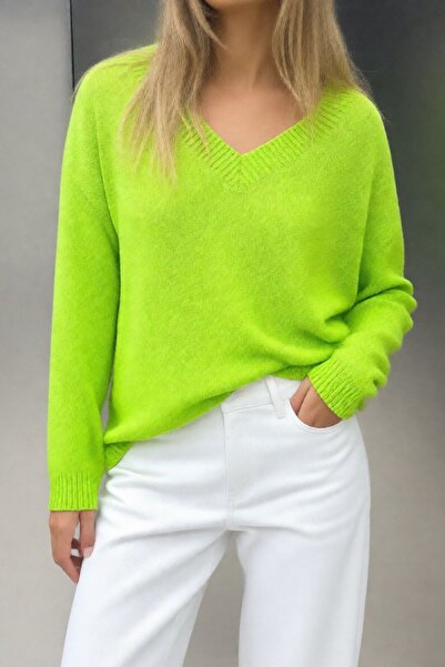 Know Kadın Fıstık Yeşili V Yaka Triko Kazak