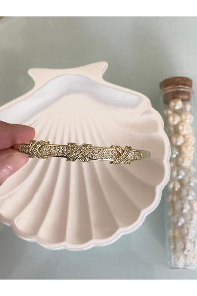 Sernura Aksesuar Bağlama Detaylı Gold Kelepçe Bileklik