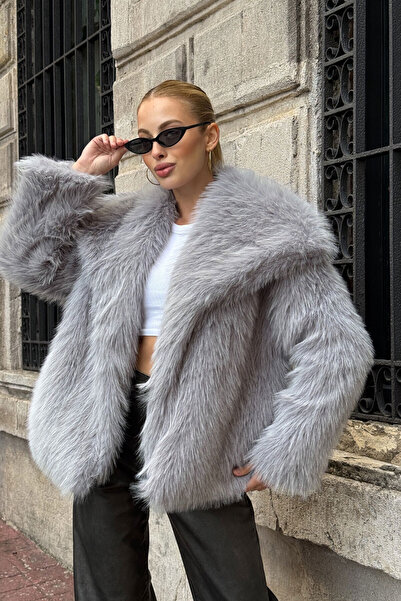 MEECY Fluffy Collar Fur Jacket Coat