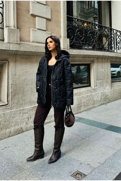 ONE SNOWFLAKE Siyah renkli kadın kapitone kapüşonlu mont