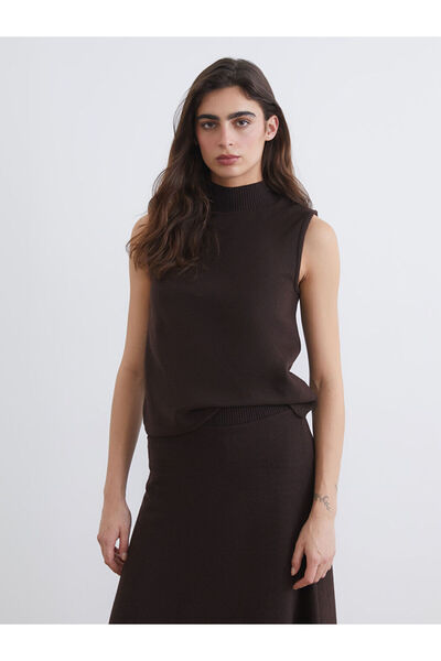 LC Waikiki Kahverengi Yarım Balıkçı Yaka Fitilli Kadın Triko Süveter