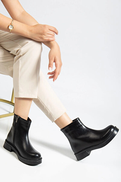 ÇELİK TİCARET Özssa 02-3033 Black Wrinkled Patent Leather Zippered Daily Wome...