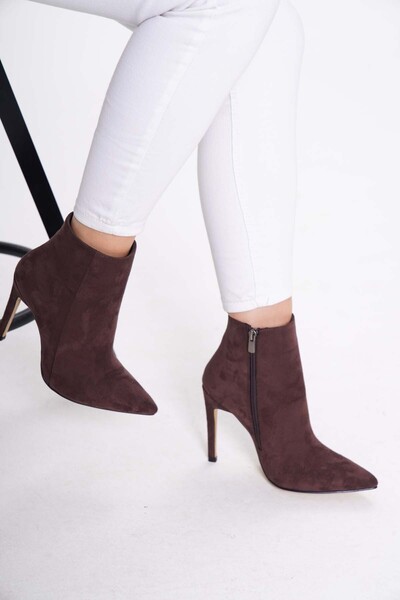 nuvilo Brown Suede 10.5cm Thin Heel Pointed Toe Zipper Women's Boots