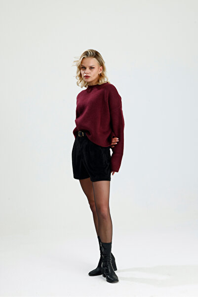 Rose Quenn Fitilli Kadife Kumaştan Kısa Kışlık Şort