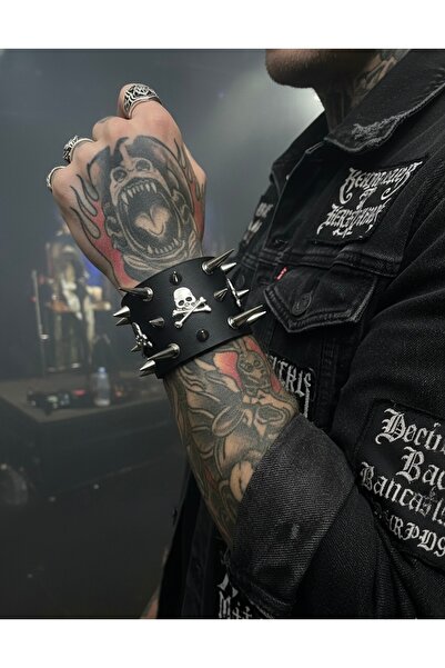 Aksabeltchokers 6cm Spike Studded Dry Skull Metalist Style Bracelet Fits Wris...