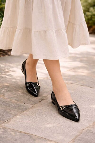 Macelife Kadın Siyah Toka Detaylı Günlük Rugan Babet