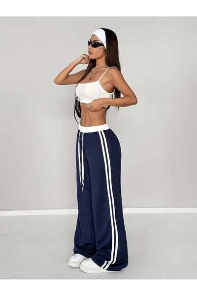 Karatopak Beyaz Kemerli Çift Şeritli Yüksek Bel Kadın Bol Paça Eşofman Altı