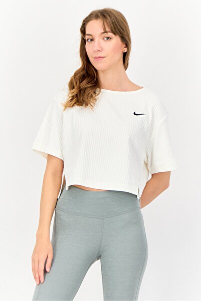 Nike Women Oversized Fit Short Sleeves Outdoor T-Shirt, White
