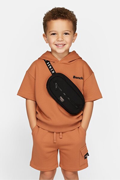 BENCH طقم مكون من قطعتين للأولاد الصغار، هودي مطبوع عليه رسومات مع حقيبة مزين...