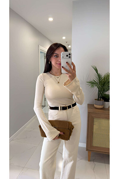 BİRCANÇİL Μπλούζα Dlvin Zerda με λεπτομέρεια με μανίκια με λαιμόκοψη