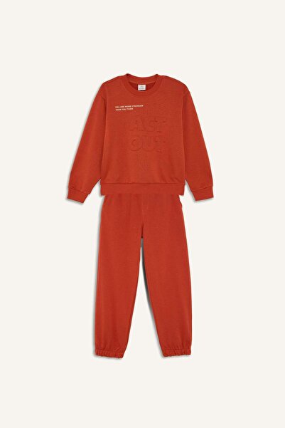 DeFacto طقم للأولاد مكون من قطعتين مطبوع سويت شيرت وبنطال رياضي G8061A825CW
