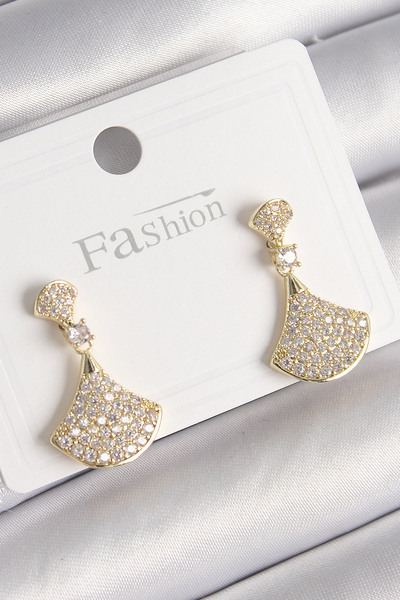 blackpure أقراط نسائية من CENKX مصنوعة من النحاس باللون الذهبي وحجر الزركون م...