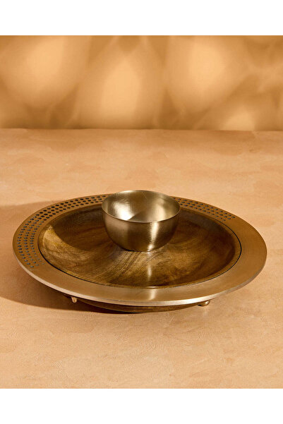 REDTAG صينية خشبية بنية اللون مستديرة للرقائق والصلصة بقاعدة معدنية ذهبية