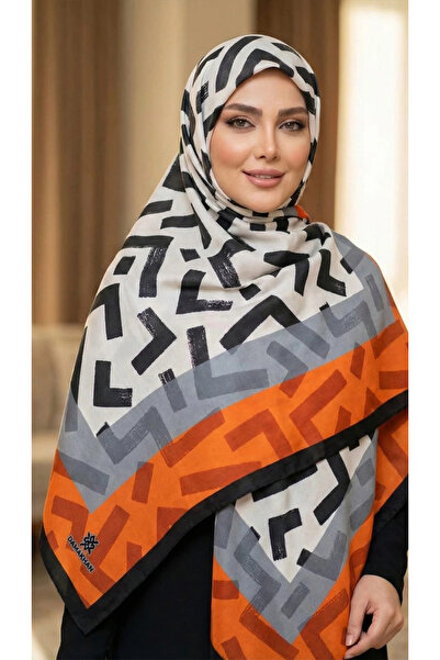 SHAMIA Geometric Patterned Shawl