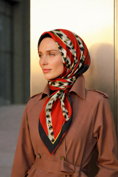 Pierre Cardin Tivil İpek Eşarp IST 8585438- 941 Siyah-Kırmızı Leopar Desen