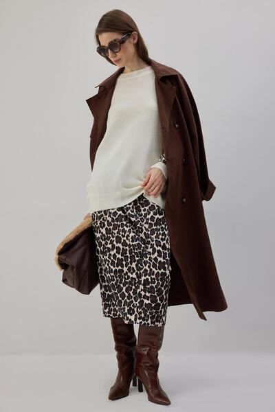 Touché Privé Crew Neck Oversized Knit Sweater