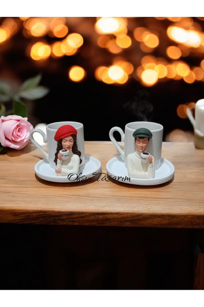 oksukokulutaş فنجان قهوة تركي يحمله فتى وفتاة