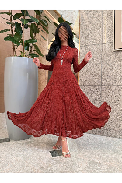 salsa-dresses Soft lace princess-style flared dress