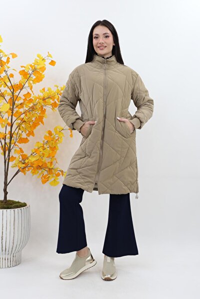 Armine Kapitone Detaylı Fermuarlı Reglan Kol Kaban - Bej