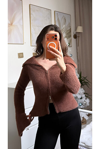 Bisou Yumuşak Dokulu Fermuarlı Triko Hırka