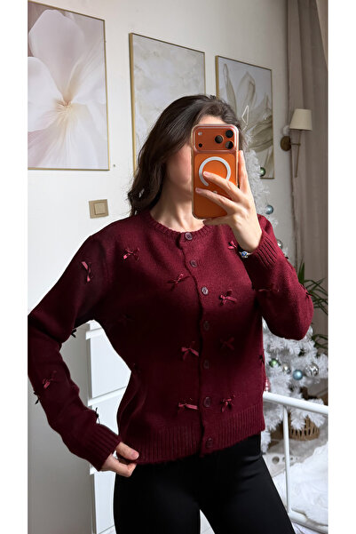 Bisou Kurdele Detaylı Düğmeli Triko Hırka