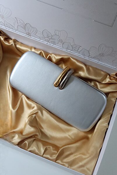 Moom Bag Women's Silver Chain Lock Detailed Evening Bag