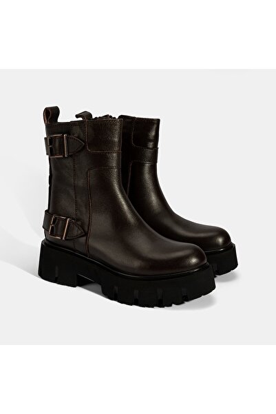 Desa Women's Brown Metal Buckle Leather Boots