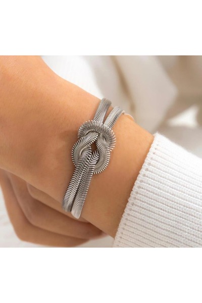 BY YASİN TOPÇU 🤍 🔗   Modern Knot Detailed Silver Chain Bracelet ✨