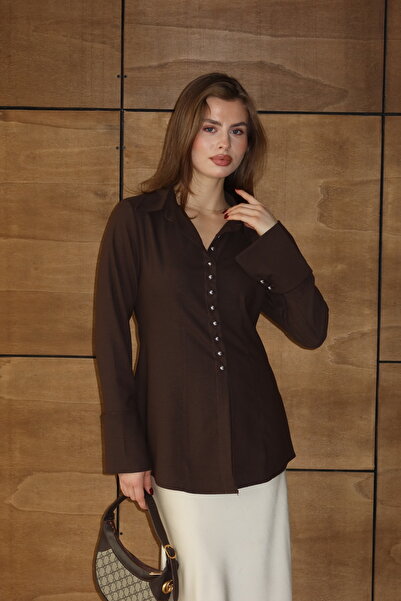 By ÖTE Сорочка з срібними ґудзиками