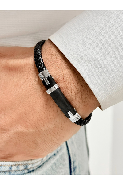 FERRO سوار رجالي من الفضة والصلب والجلد باللونين الفضي والأسود FRJ10152A-J مع...