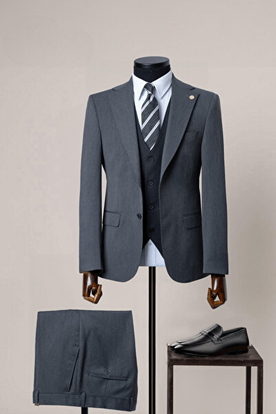 GentlemanStyle Anthracite 3 Piece Suit