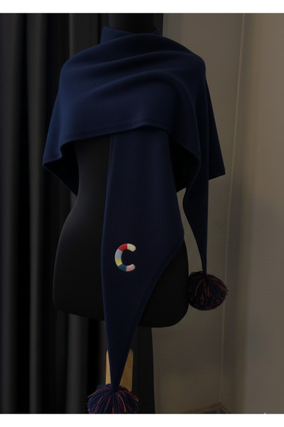 MELLY MORE Shawl with Pompon and Letters