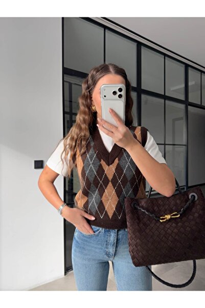 BB Bensu Buyruk BAKLAVA DESEN SÜVETER