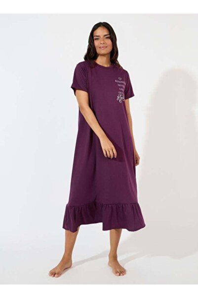 Stylish Nightgown with Ruffled Edge