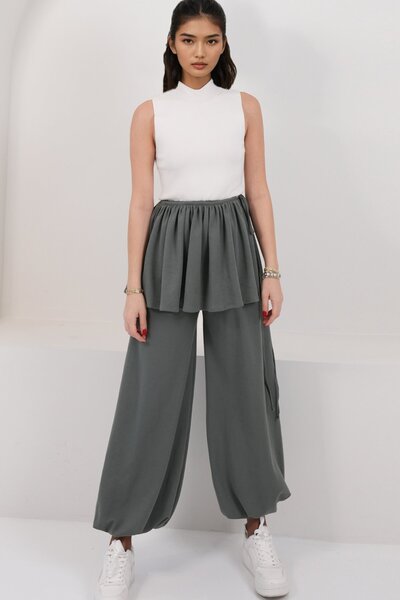 Trend Alaçatı Stili Khakifarbene Damenhose mit elastischem Bund und abnehmbar...