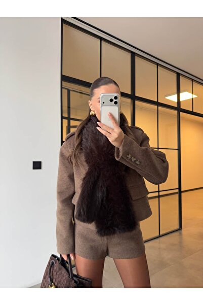 BB Bensu Buyruk GEÇME DETAYLI SUNİ KÜRK ATKI KAHVE