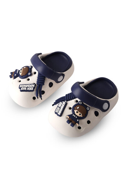 TOOBACO Clogs with a back strap and childish stickers