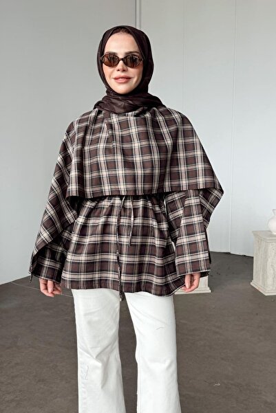 Kübra Aydıns Ekose Pelerinli Gömlek-Bej