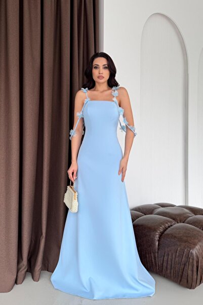 Serica Moda Μακρύ βραδινό φόρεμα με λουλουδάτο λεπτομέρεια σε μπλε χρώμα