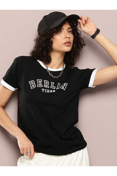 Dillinger By Styli تيشيرت نسائي مطبوع بأكمام قصيرة وقصة عادية