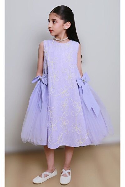 gmax Girls' dress with geometric patterns