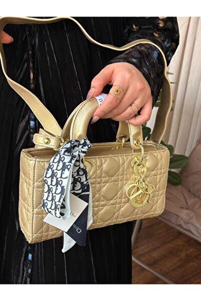 GGGG Bags with their accessories