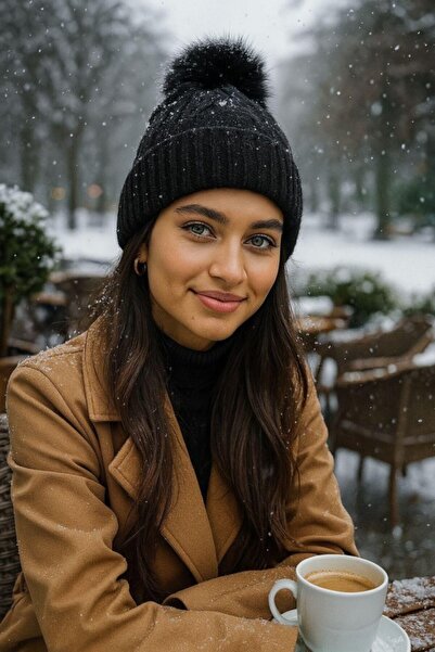 stravis Black Beret with Fur Fleece Inside and Pompom
