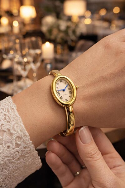 LOOQ Kelepçe Model Roma Rakamlı Kadın Kol Saati